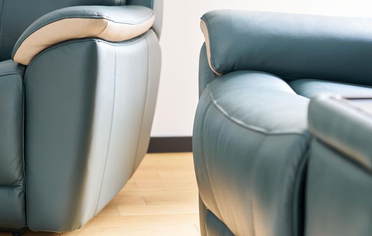 Living Ethan Lift & Rise Chair with Cup Holders & Heated Seat Living Ethan Lift & Rise Chair with Cup Holders & Heated Seat